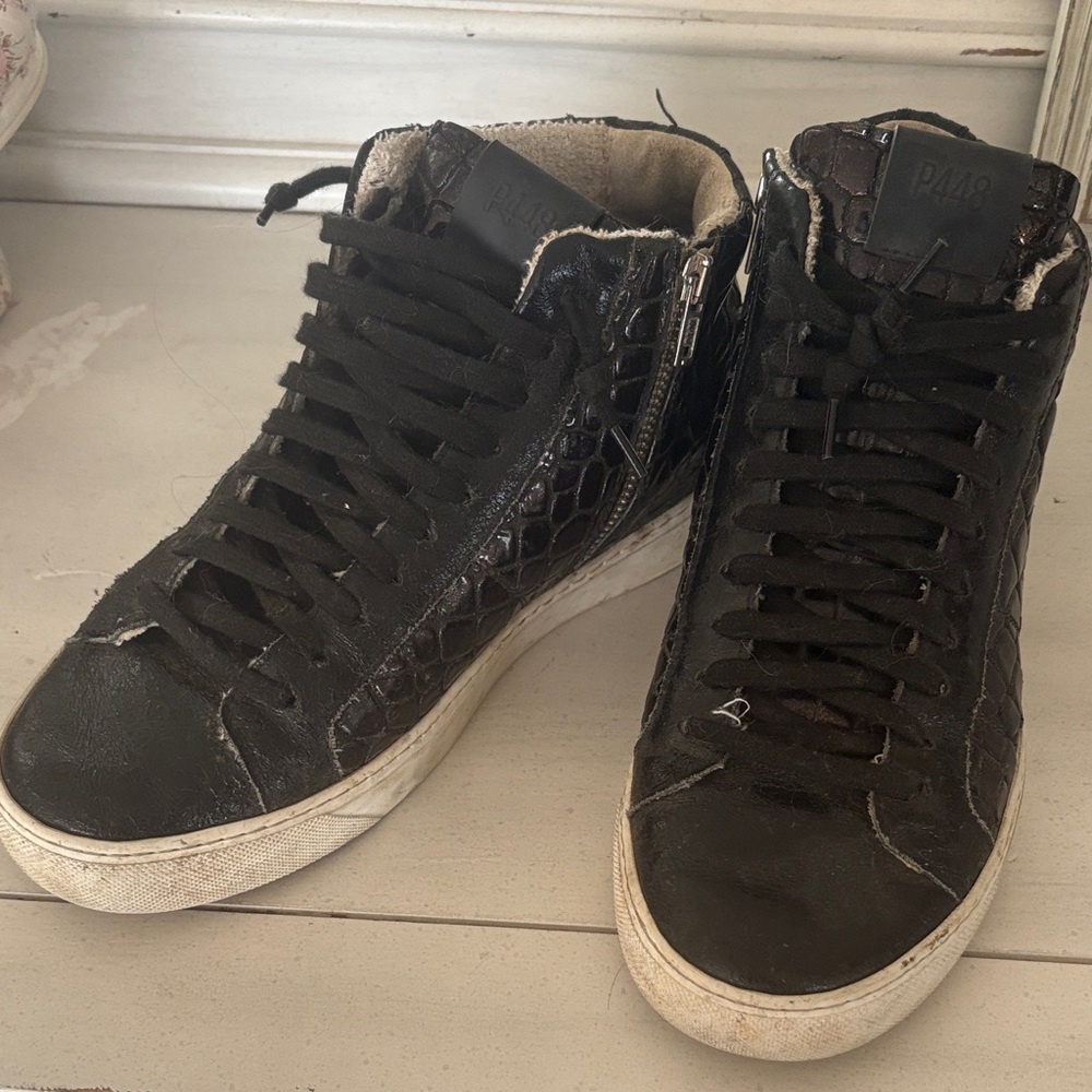 P448 Black Textured High-Tops
